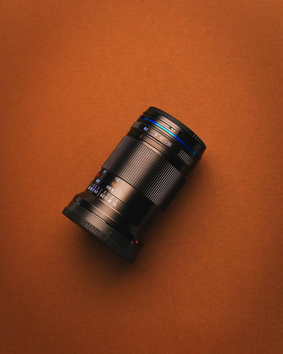 camera-liquid-cylinder-Tints-and-shades-drink-automotive-lighting-1670508-pxhere.com