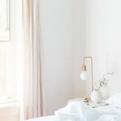 bedroom-white-bed-room-property-furniture-1624817-pxhere.com